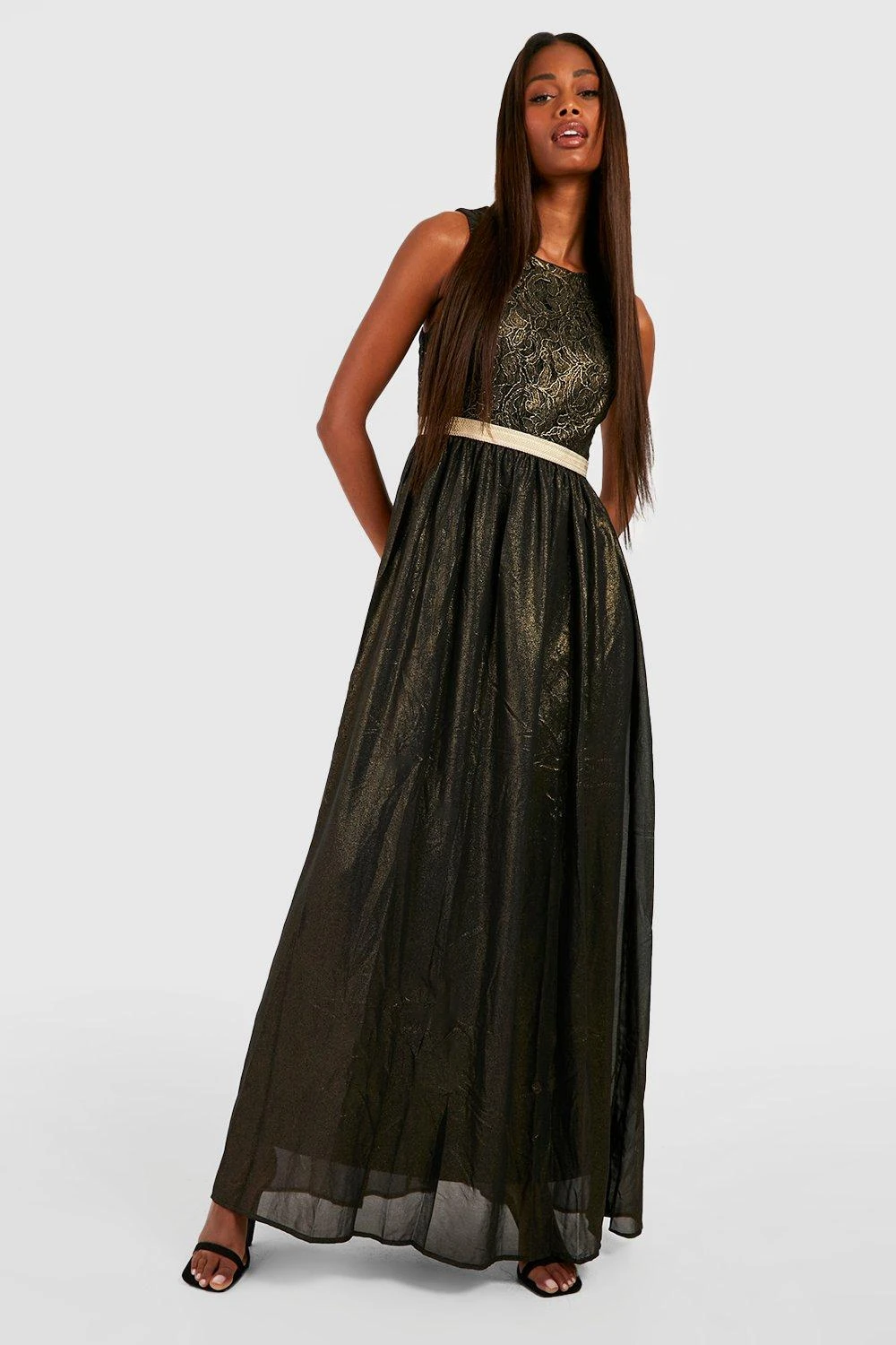 Vestito Maxi Boutique In Pizzo Con Dettagli Metallizzati 1 Vestito Maxi Boutique In Pizzo Con Dettagli Metallizzati