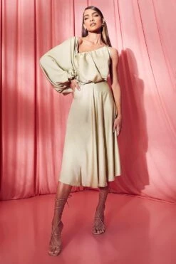 Vestito Skater Midi In Raso Con Maniche A Palloncino