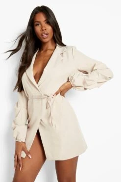 Vestito Blazer Con Fascia Allacciata In Vita E Maniche Con Ruches 7 Vestito Blazer Con Fascia Allacciata In Vita E Maniche Con Ruches -Negozio al dettaglio Vestiti fzz26711 sand xl 3