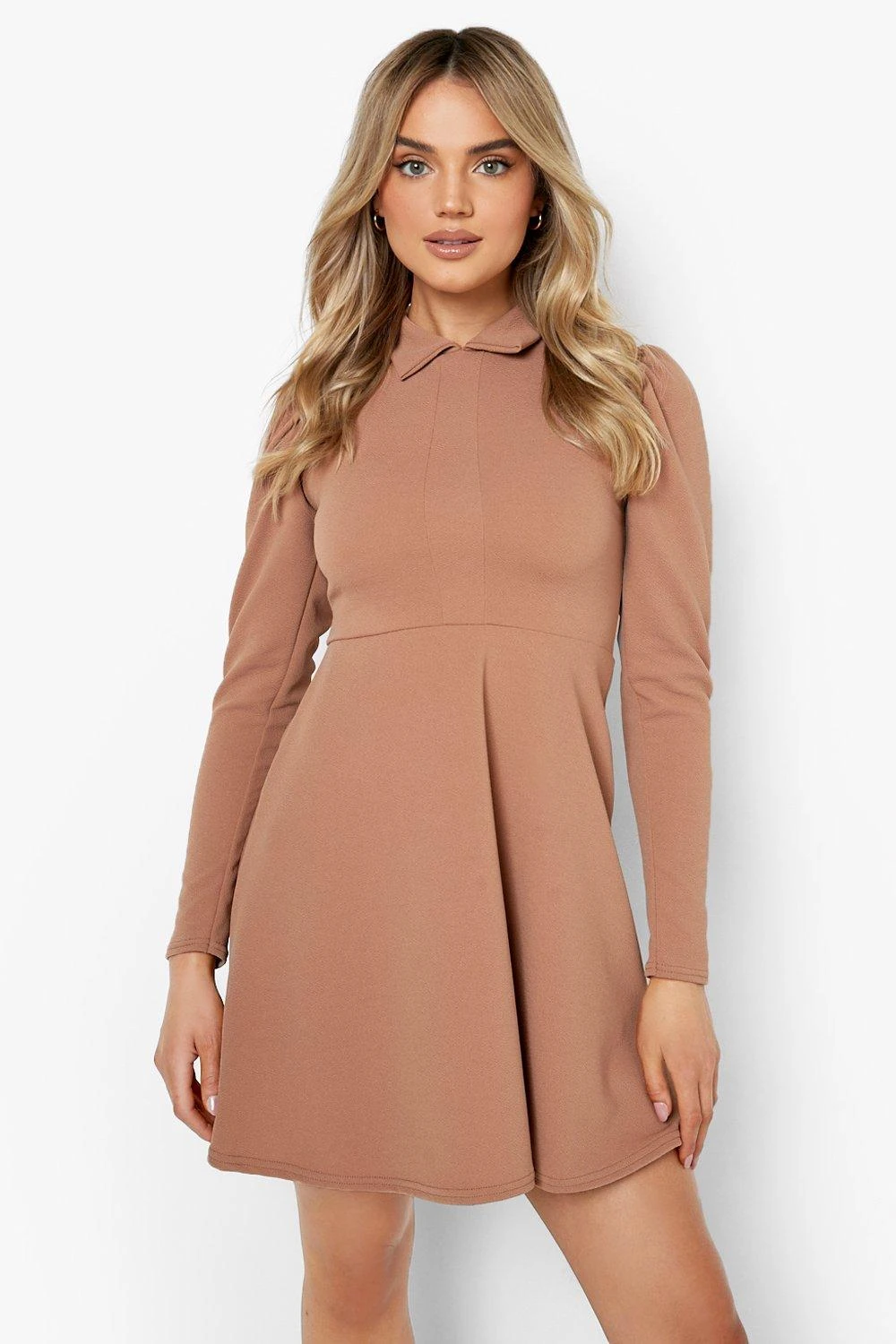 Vestito Skater A Maniche Lunghe Con Colletto 1 Vestito Skater A Maniche Lunghe Con Colletto