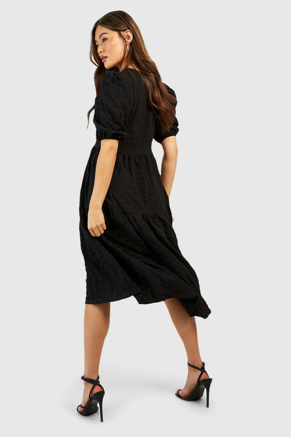 Vestito Midi Con Trama In Rilievo, Balze E Maniche A Sbuffo 2 Vestito Midi Con Trama In Rilievo, Balze E Maniche A Sbuffo - immagine 2