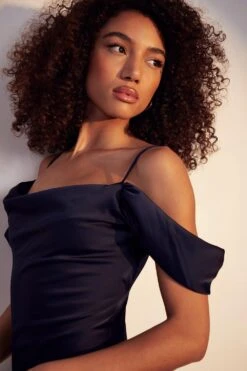 Vestito Maxi Tall In Raso Con Spalle Scoperte -Negozio al dettaglio Vestiti gzz04982 navy xl 3