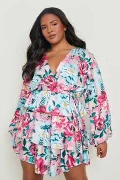 Vestito Skater Plus Size In Raso A Fiori Con Arricciature E Cintura