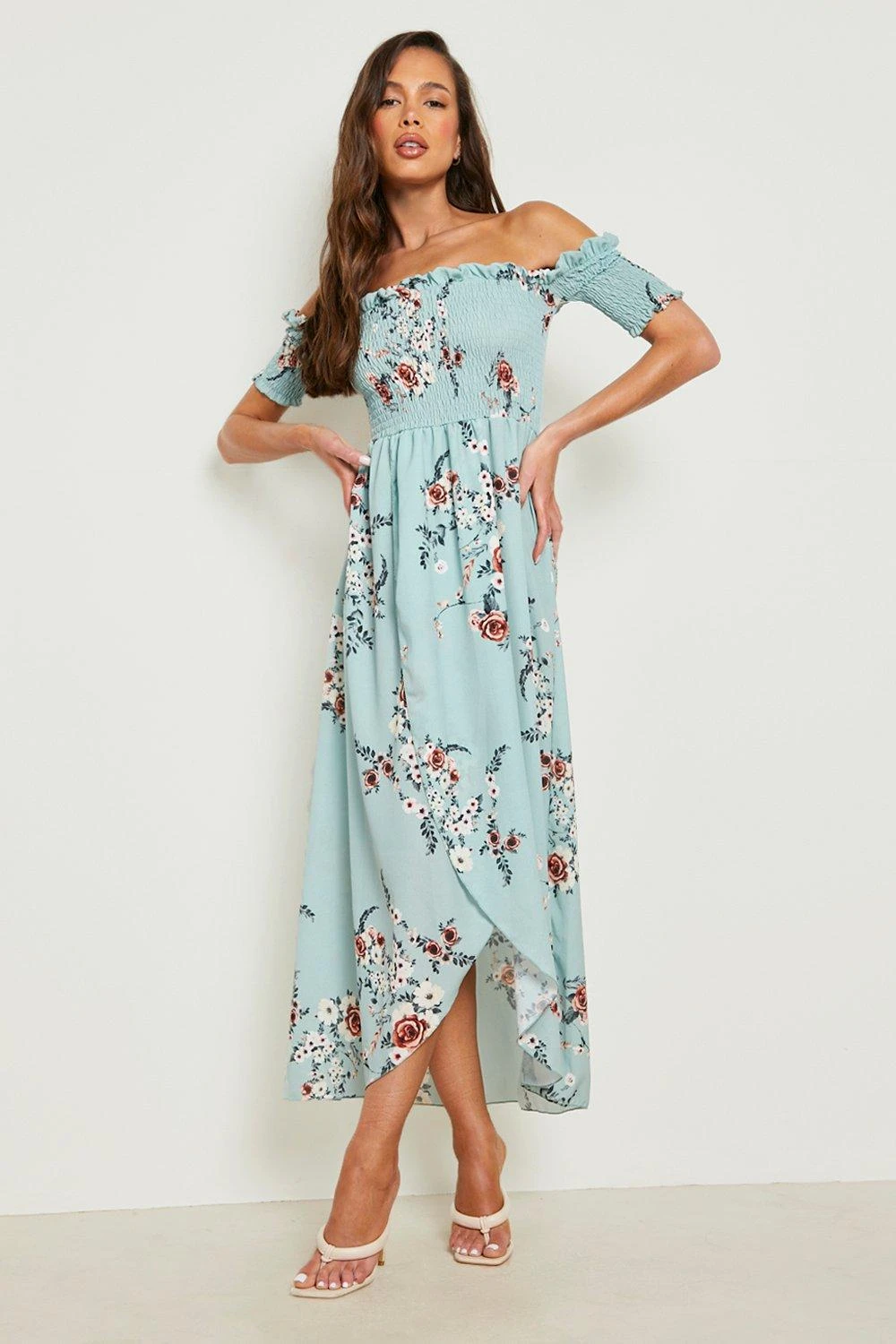 Vestito Maxi Increspato A Fiori Con Spalle Scoperte 1 Vestito Maxi Increspato A Fiori Con Spalle Scoperte