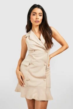 Vestito Blazer Smanicato Con Volant Sul Fondo 6 Vestito Blazer Smanicato Con Volant Sul Fondo -Negozio al dettaglio Vestiti gzz17816 stone xl 2