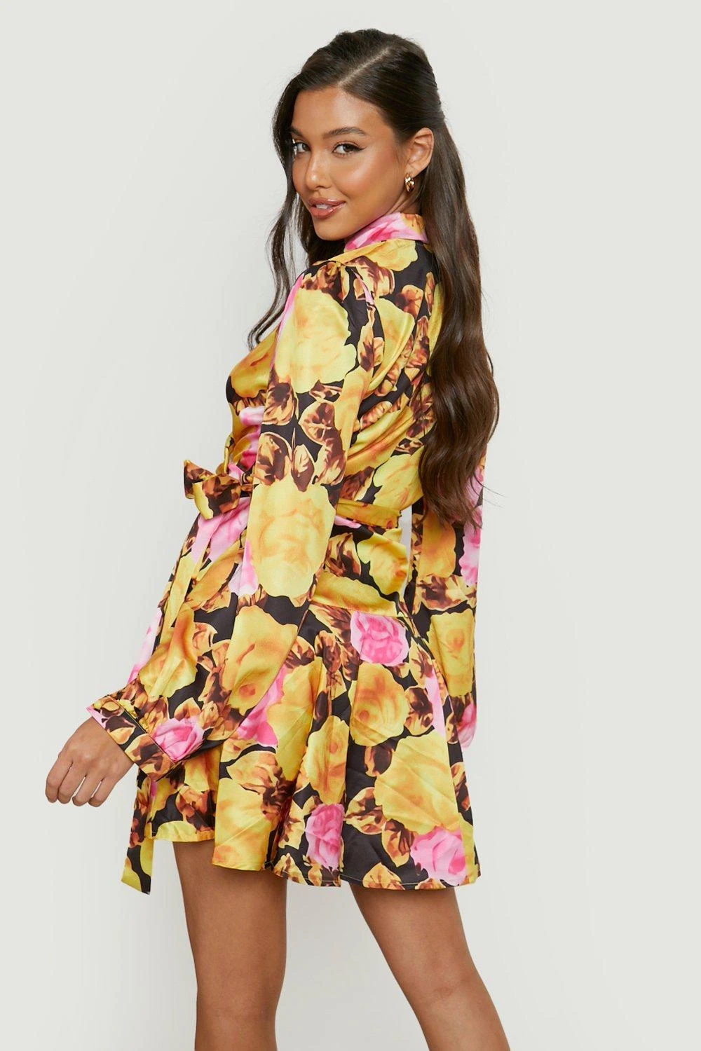 Vestito Scaldacuore Skater In Raso A Fiori Con Arricciature 2 Vestito Scaldacuore Skater In Raso A Fiori Con Arricciature - immagine 2