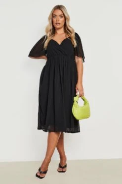 Vestito Scaldacuore Midi Plus Size In Rete Plumetis Con Maniche Ad Angelo