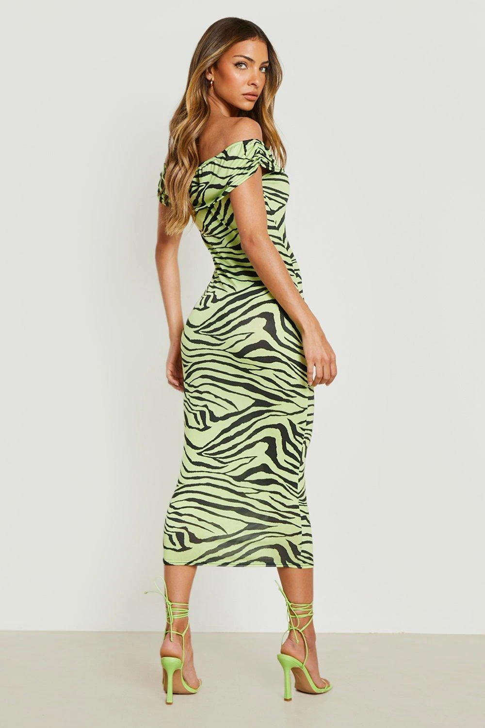 Vestito Longuette Zebrato Con Spalle Scoperte 2 Vestito Longuette Zebrato Con Spalle Scoperte - immagine 2