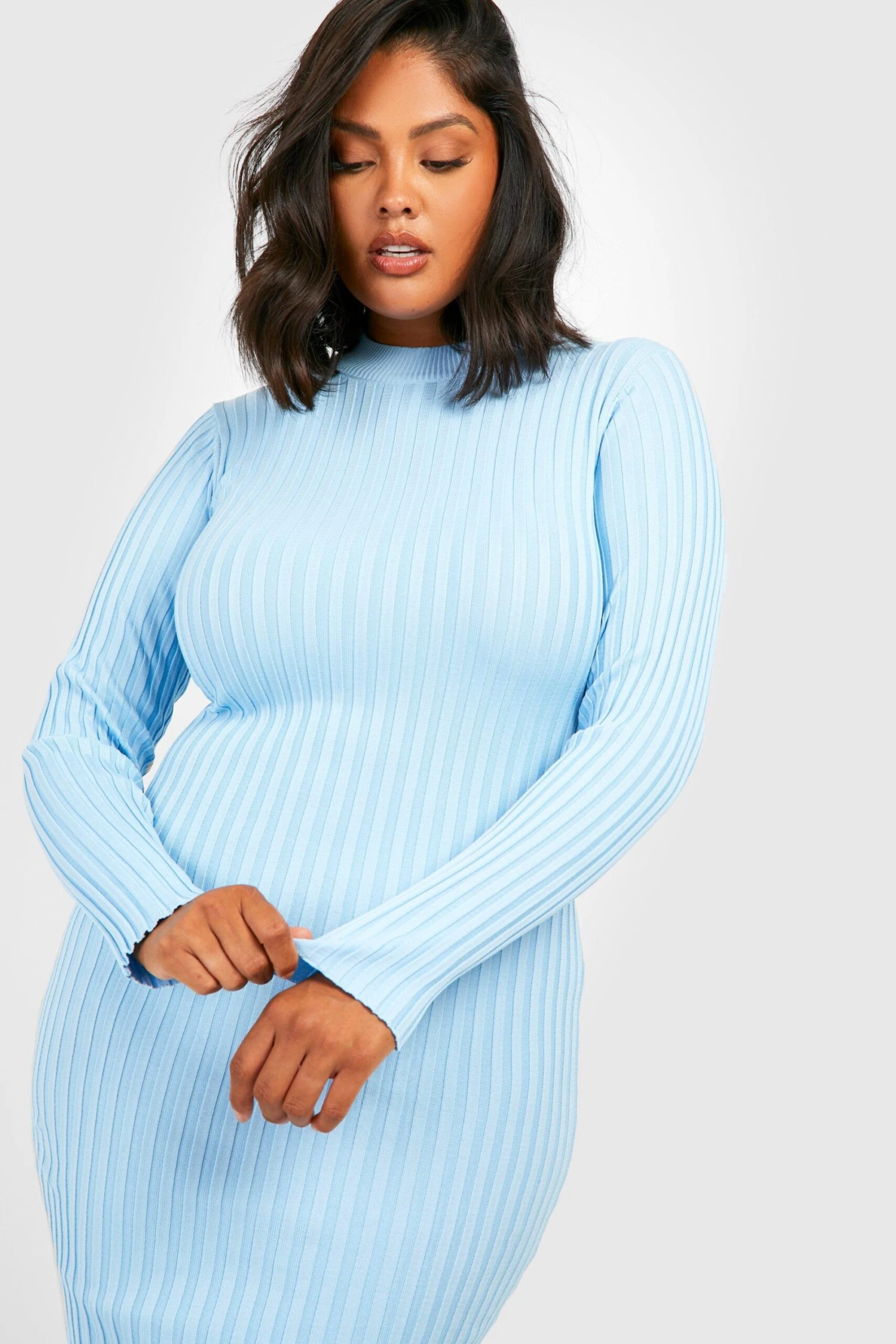 Vestito Midi Plus Size In Maglia A Coste Ampie In Due Toni 4 Vestito Midi Plus Size In Maglia A Coste Ampie In Due Toni - immagine 4