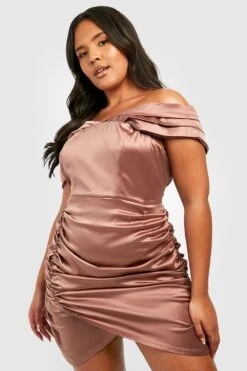 Vestito Scaldacuore Plus Size In Raso Drappeggiato Con Spalle Scoperte 6 Vestito Scaldacuore Plus Size In Raso Drappeggiato Con Spalle Scoperte -Negozio al dettaglio Vestiti gzz24215 blush xl 2