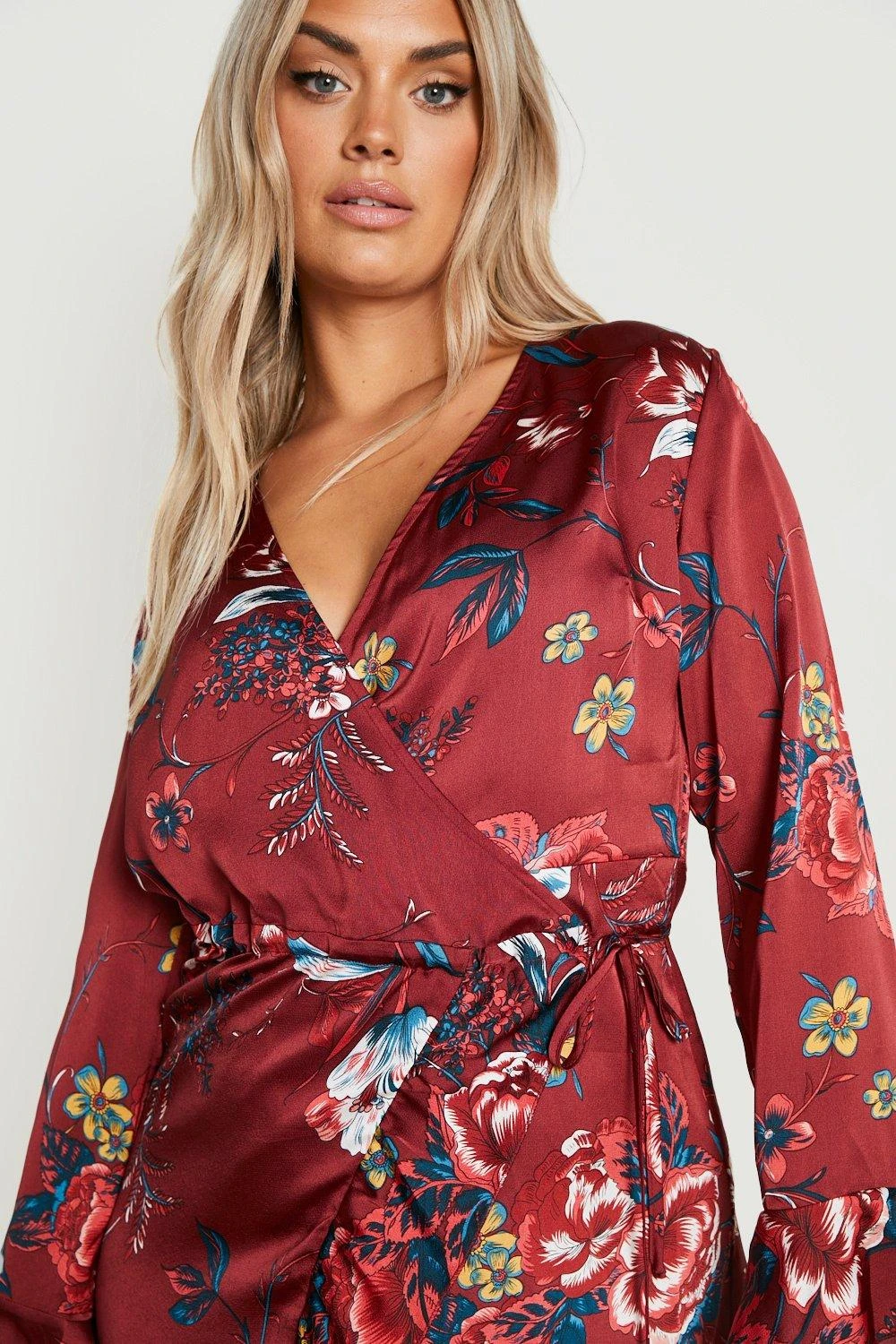 Vestito Prendisole Plus Size A Fiori Con Arricciature 4 Vestito Prendisole Plus Size A Fiori Con Arricciature - immagine 4