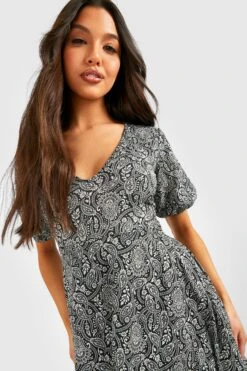 Vestito Midi Con Stampa In Fantasia Cachemire E Volant Sul Fondo 7 Vestito Midi Con Stampa In Fantasia Cachemire E Volant Sul Fondo -Negozio al dettaglio Vestiti gzz24762 black xl 3