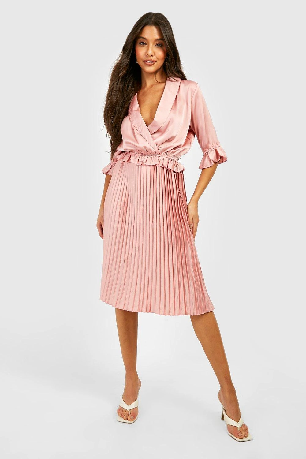 Vestito Skater Midi In Raso A Pieghe 1 Vestito Skater Midi In Raso A Pieghe