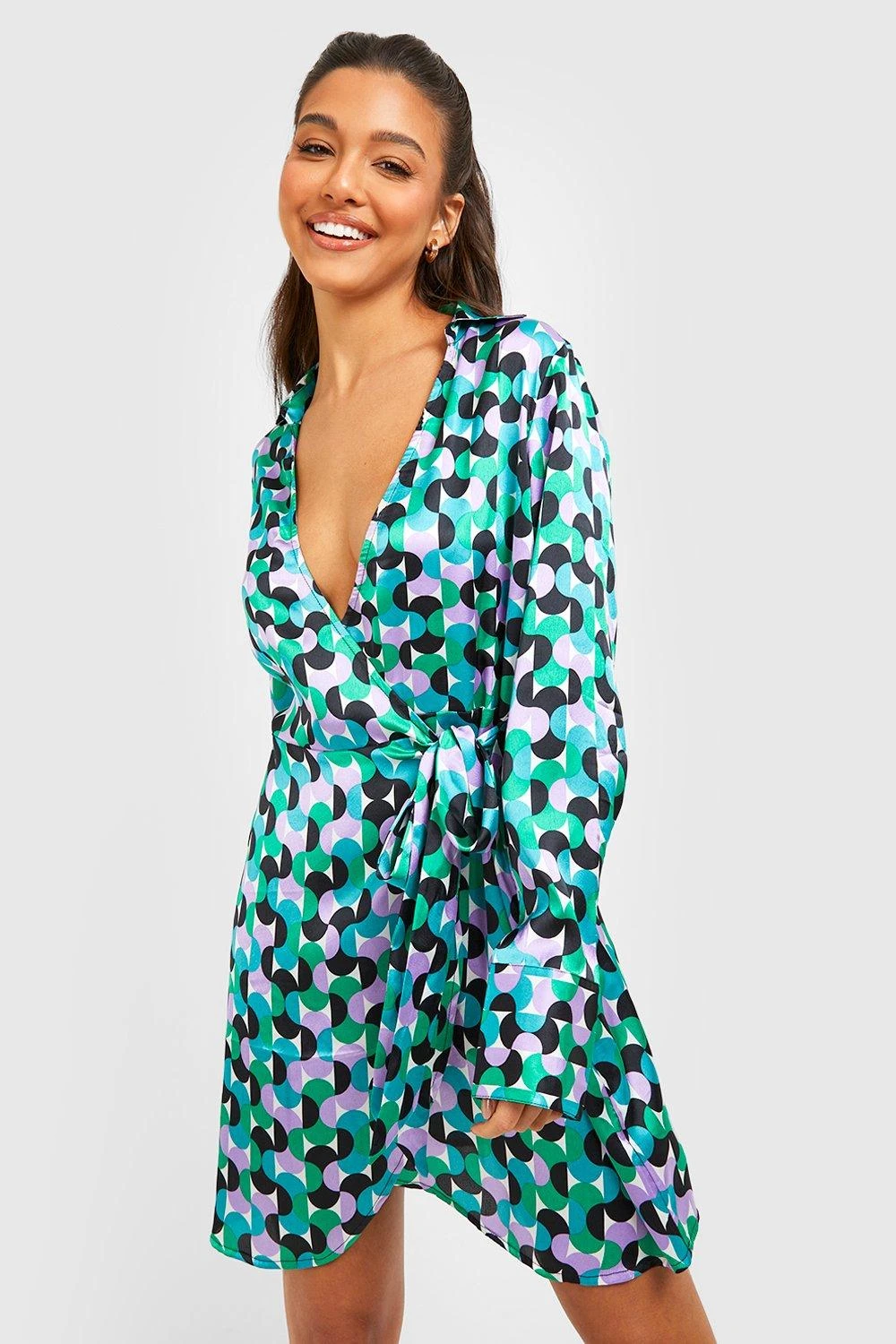 Vestito Camicia Con Motivi Geometrici E Cintura 3 Vestito Camicia Con Motivi Geometrici E Cintura - immagine 3