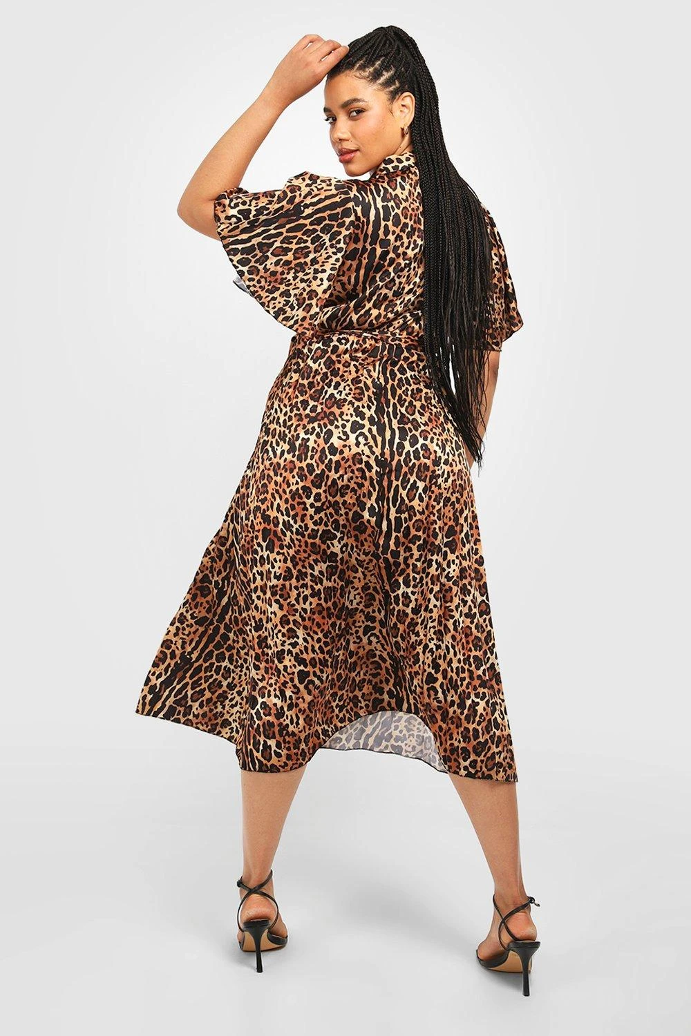 Vestito Midi Plus Size In Raso Leopardato A Pieghe 2 Vestito Midi Plus Size In Raso Leopardato A Pieghe - immagine 2