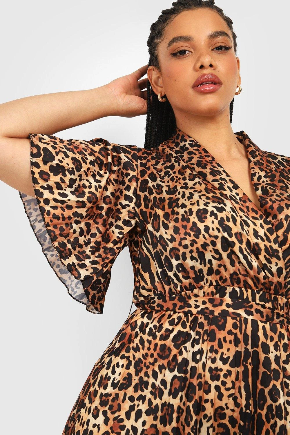 Vestito Midi Plus Size In Raso Leopardato A Pieghe 4 Vestito Midi Plus Size In Raso Leopardato A Pieghe - immagine 4