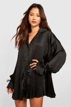 Vestito Camicia Petite In Raso Plissettato Con Laccetti Sui Polsini