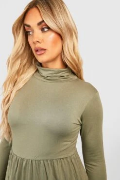 Vestito Grembiule Plus Size Basic Con Collo Alto E Volant Sul Fondo 7 Vestito Grembiule Plus Size Basic Con Collo Alto E Volant Sul Fondo -Negozio al dettaglio Vestiti gzz31220 khaki xl 3