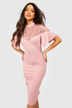 Vestito Midi A Collo Alto In Pizzo Con Maniche Ad Angelo 6 Vestito Midi A Collo Alto In Pizzo Con Maniche Ad Angelo -Negozio al dettaglio Vestiti gzz32148 rose xl 2