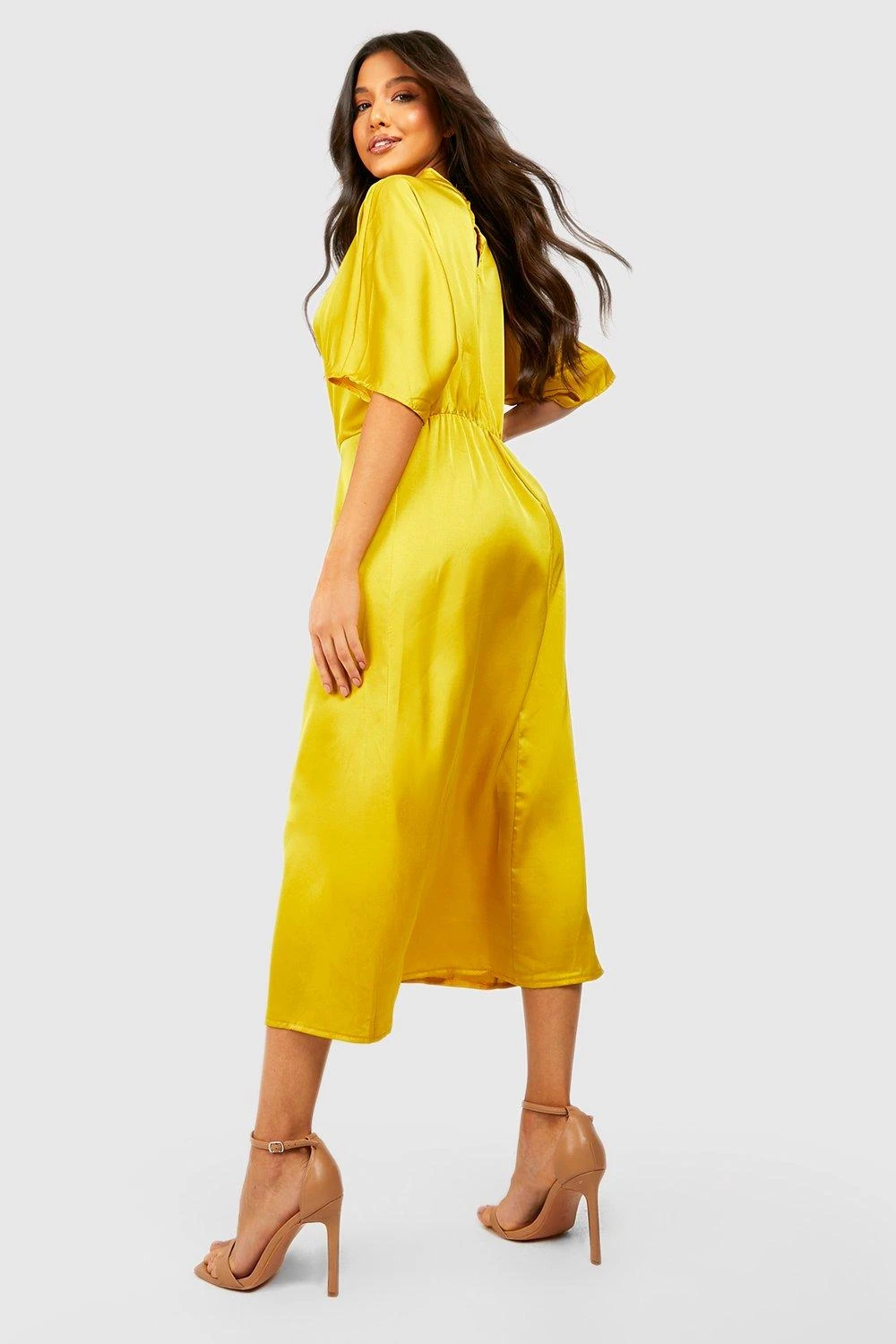 Vestito Midi In Raso Con Dettagli Annodati E Scollo A Cappuccio 2 Vestito Midi In Raso Con Dettagli Annodati E Scollo A Cappuccio - immagine 2