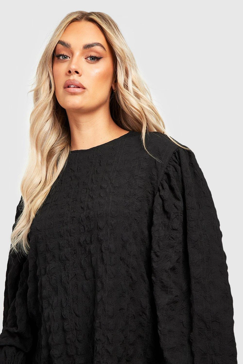 Vestito Grembiule Plus Size A Maniche Lunghe Con Trama 4 Vestito Grembiule Plus Size A Maniche Lunghe Con Trama - immagine 4