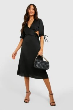 Vestito Scaldacuore Midi Stile Skater In Raso Con Cut-out