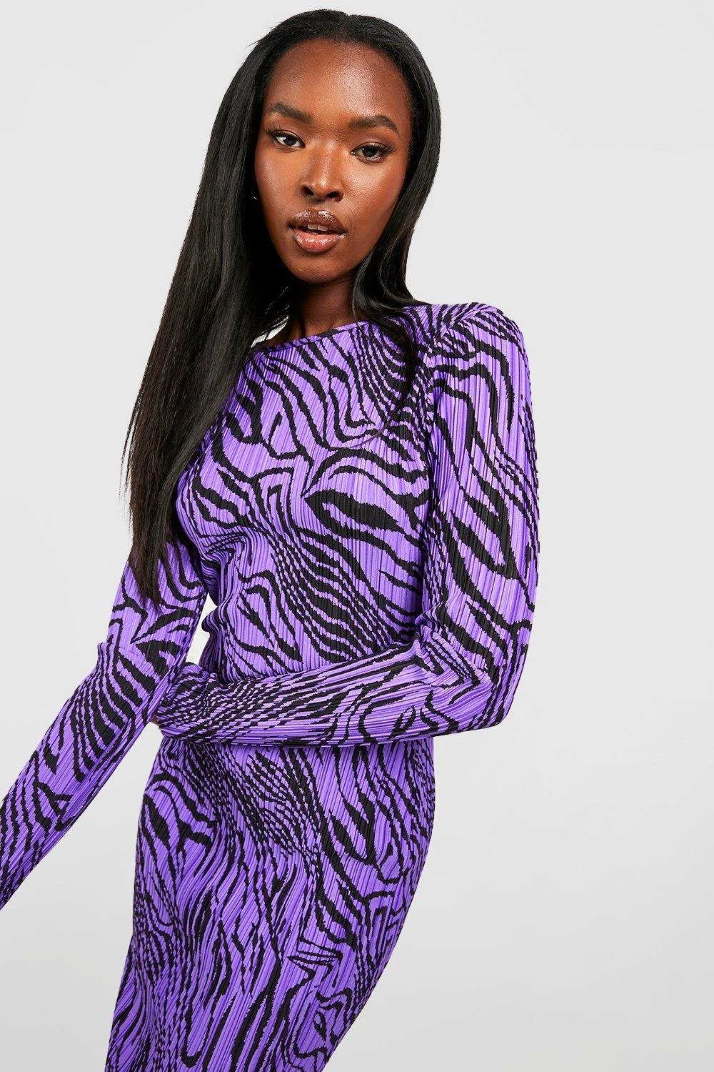 Vestito Midi Plissettato Zebrato A Maniche Lunghe 4 Vestito Midi Plissettato Zebrato A Maniche Lunghe - immagine 4