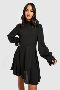 Vestito Skater A Collo Alto In Chiffon