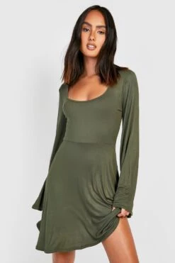 Vestito Skater Con Maniche Svasate