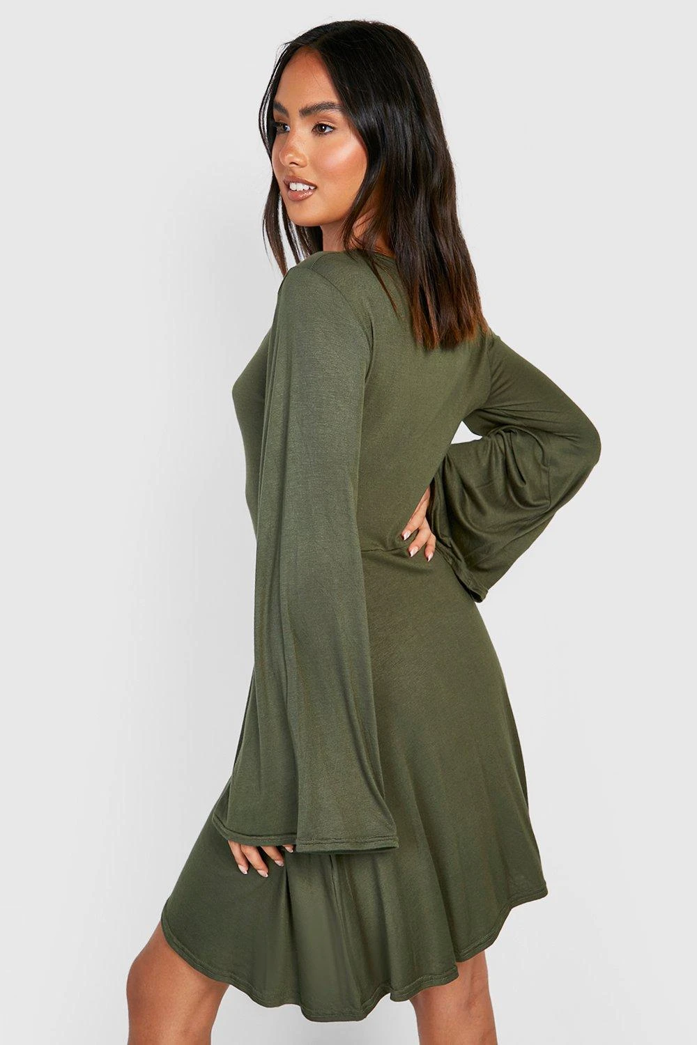 Vestito Skater Con Maniche Svasate 2 Vestito Skater Con Maniche Svasate - immagine 2