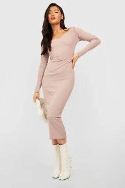 Vestito Longuette A Coste Modellanti Con Spalle Scoperte