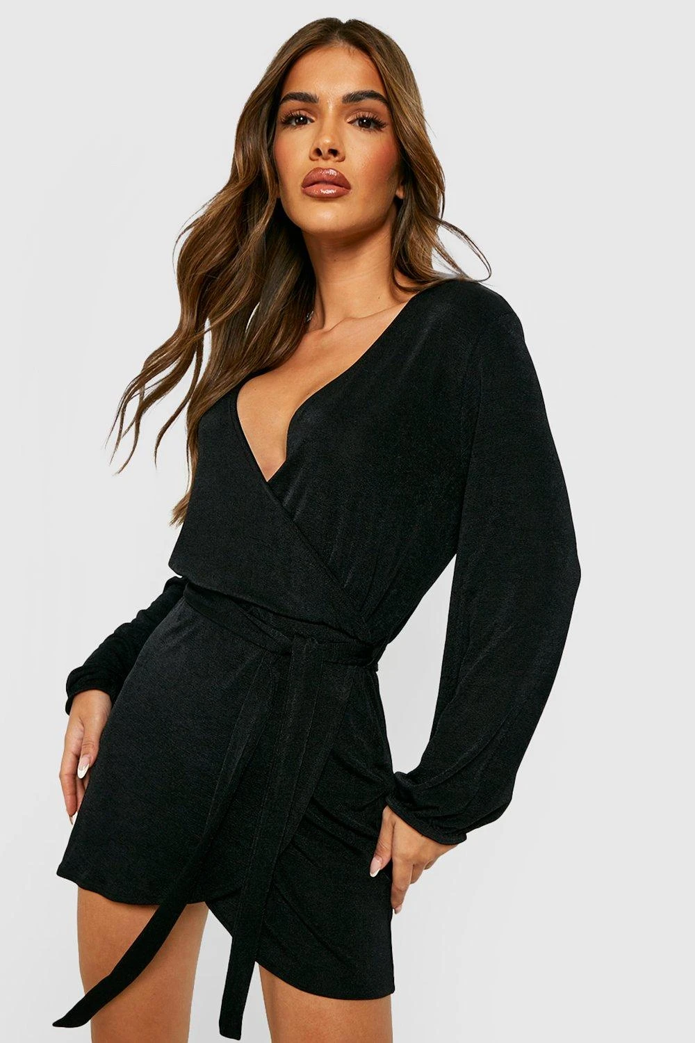 Vestito Scaldacuore Seducente Con Trama E Cintura 1 Vestito Scaldacuore Seducente Con Trama E Cintura