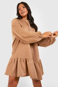 Vestito In Felpa Plus Size Oversize Con Volant Sul Fondo 7 Vestito In Felpa Plus Size Oversize Con Volant Sul Fondo -Negozio al dettaglio Vestiti gzz36049 camel xl 3