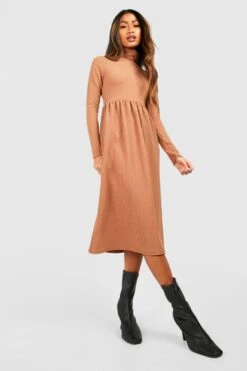 Vestito Midi A Coste Effetto Goffrato Con Collo Alto 6 Vestito Midi A Coste Effetto Goffrato Con Collo Alto -Negozio al dettaglio Vestiti gzz37923 camel xl 2