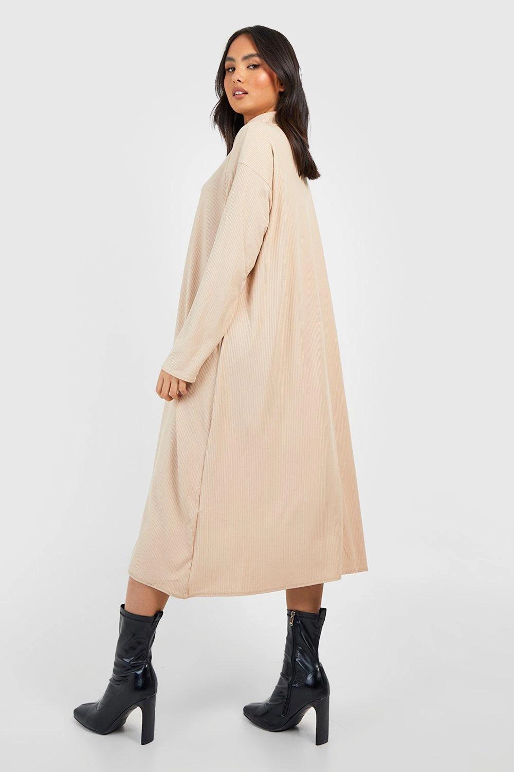 Vestito Midi Oversize A Coste Spazzolata Con Collo Alto 2 Vestito Midi Oversize A Coste Spazzolata Con Collo Alto - immagine 2