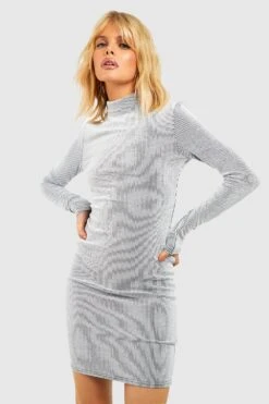 Vestito Longuette In Due Toni A Coste Ondulate Con Collo Alto