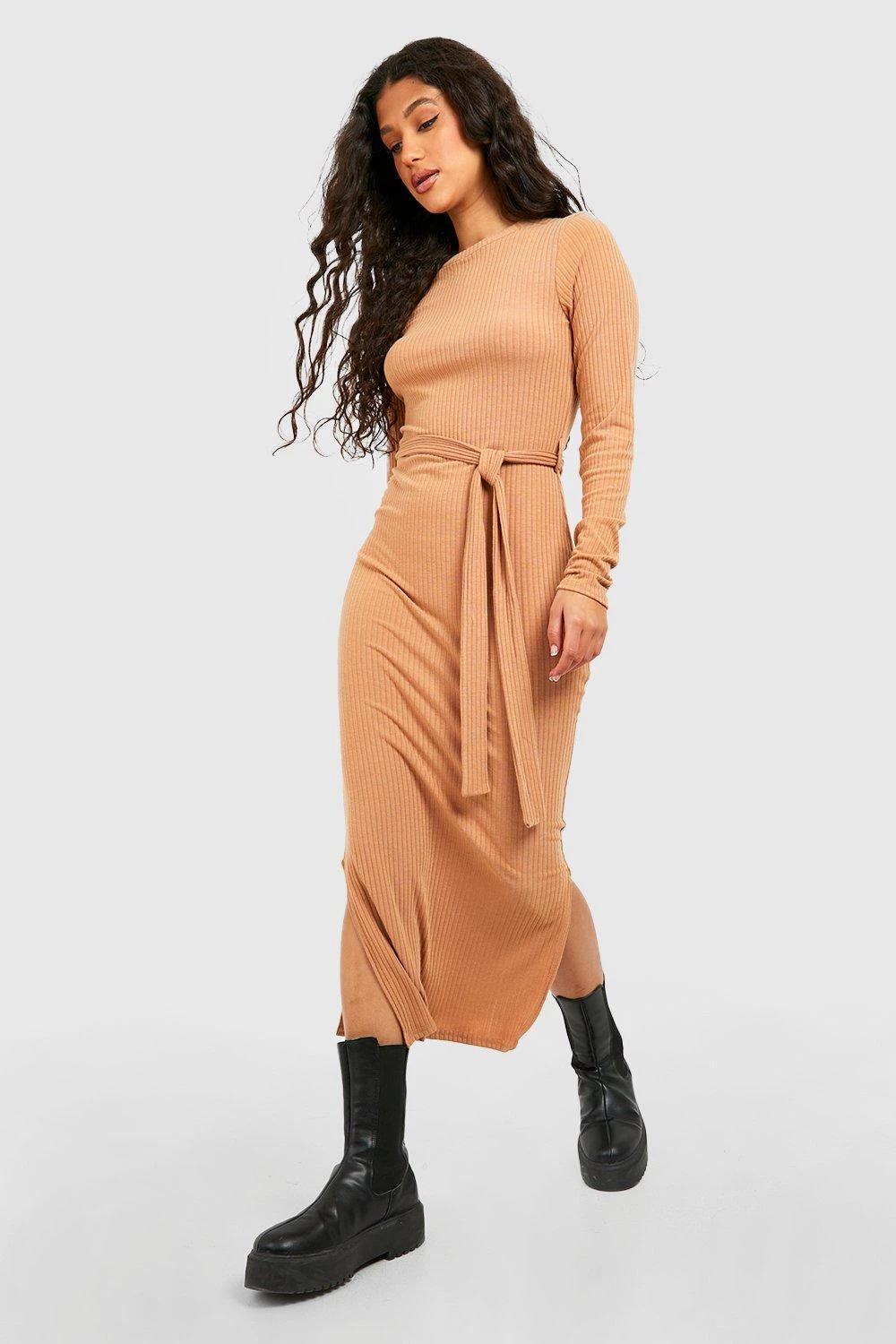 Vestito Longuette A Coste Morbide Con Laccetti In Vita 1 Vestito Longuette A Coste Morbide Con Laccetti In Vita