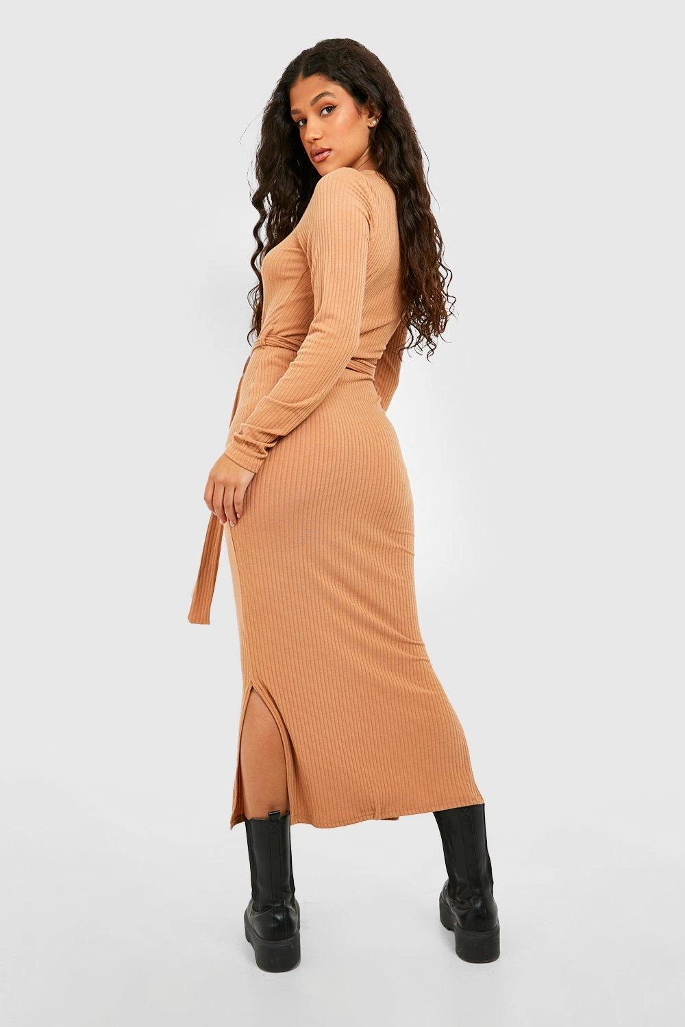 Vestito Longuette A Coste Morbide Con Laccetti In Vita 2 Vestito Longuette A Coste Morbide Con Laccetti In Vita - immagine 2