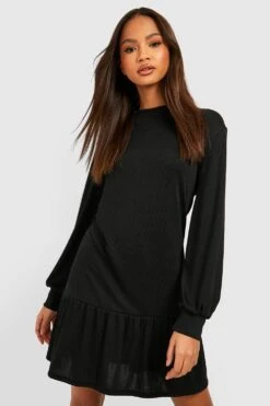 Vestito Grembiule A Coste Morbide Con Fondo Arricciato