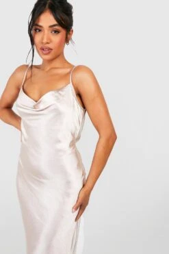 Vestito Maxi Petite Da Cerimonia In Raso Con Scollo A Cappuccio -Negozio al dettaglio Vestiti gzz43996 champagne xl 3