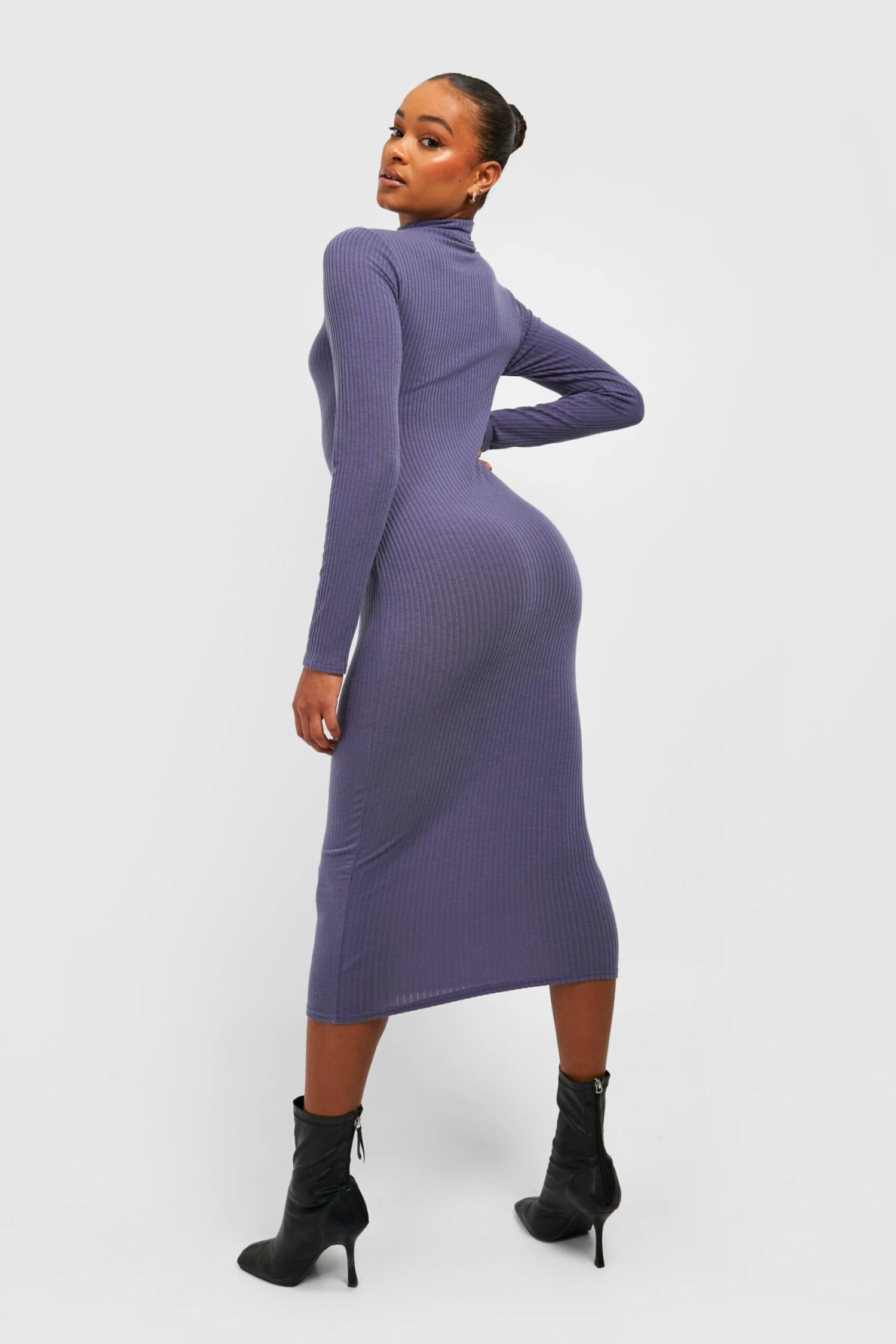 Vestito Midi Tall A Coste Morbide Con Maniche Lunghe E Collo A Imbuto 2 Vestito Midi Tall A Coste Morbide Con Maniche Lunghe E Collo A Imbuto - immagine 2