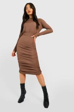 Vestito Midi A Coste Con Maniche Lunghe E Ruches