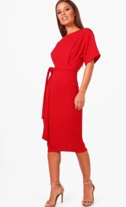 Vestito Midi Petite Comodo In Fibre Riciclate Con Laccetti In Vita