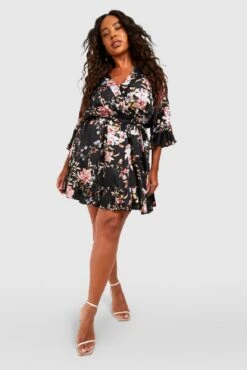 Vestito Scaldacuore Plus Size In Raso A Fiori Con Arricciature